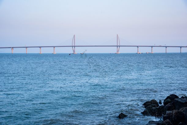 珠海大气港珠澳大桥蓝色调摄影图图片