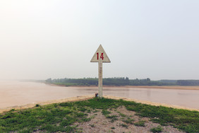 防洪河道观测点摄影图片