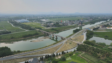 杭州市乌龙涧铁轨网红拍照打卡圣地视频