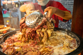 餐饮美食牛杂食品摄影图