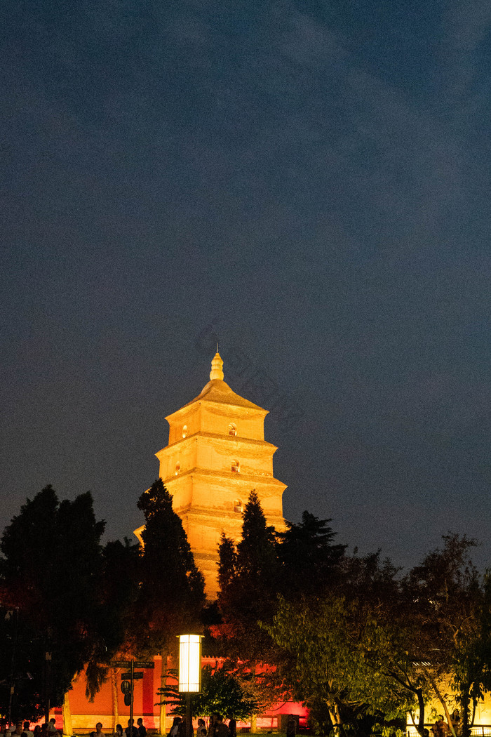 西安钟楼夜景高清摄影图图片