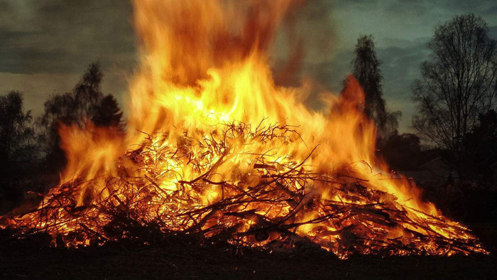 燃燒音效野火山火火堆柴火環境音效行為音效