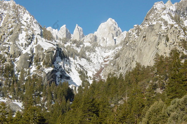 惠特尼山