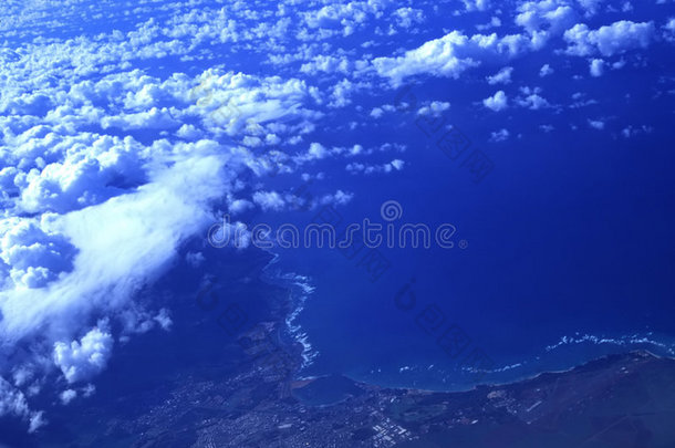 夏威夷瓦胡岛热带天堂上空的云层