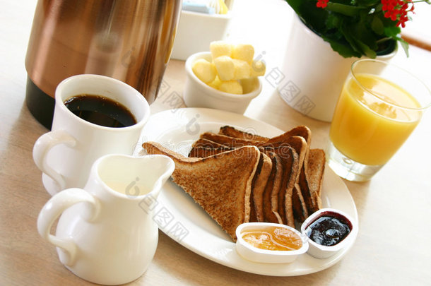 早餐<strong>系列</strong>-吐司、咖啡和<strong>果汁</strong>