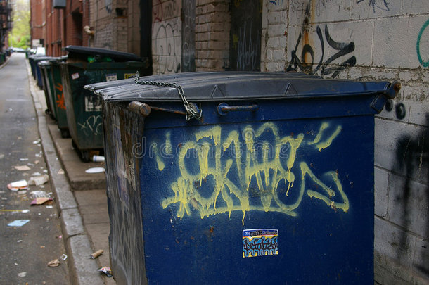 城市垃圾箱
