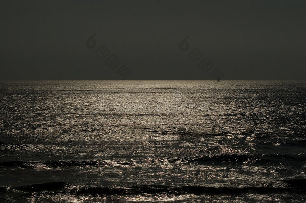 黄昏的海洋