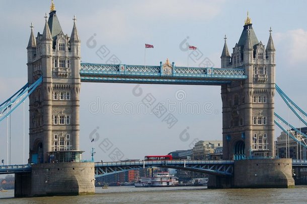 towerbridge&red巴士