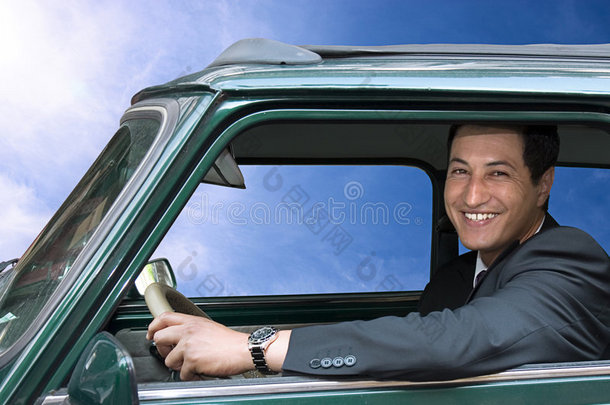 微笑的司机