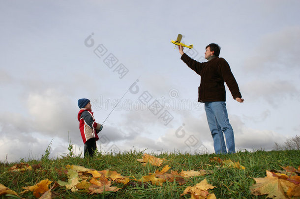 有儿子有飞机的父亲