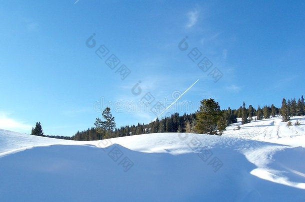 科罗拉多维尔帕斯冬季风景图片