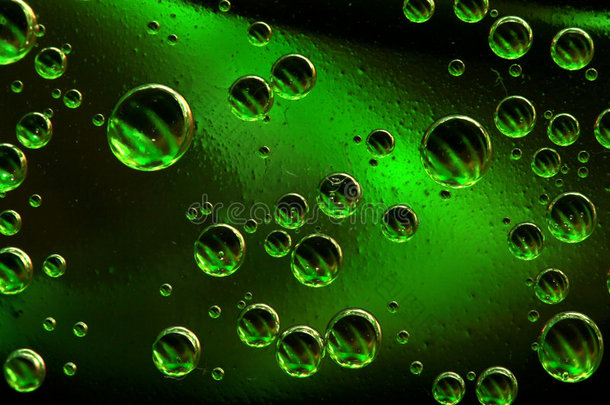绿色气泡