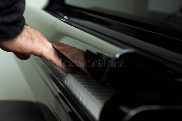 手持式钢琴键盘
