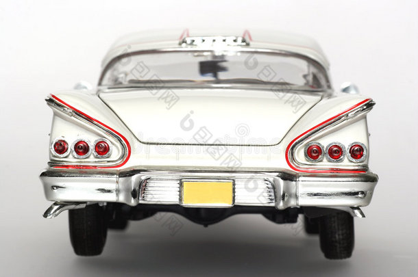 1958雪佛兰黑斑羚金属比例玩具车后视图