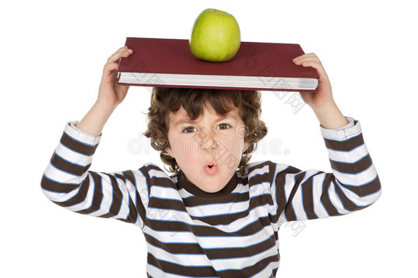 可爱的孩子在读书，脑袋里拿着苹果