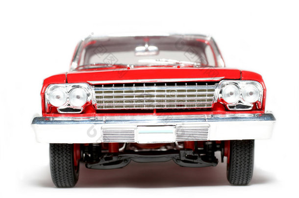 1962年雪佛兰贝莱尔金属鳞片玩具汽车正面