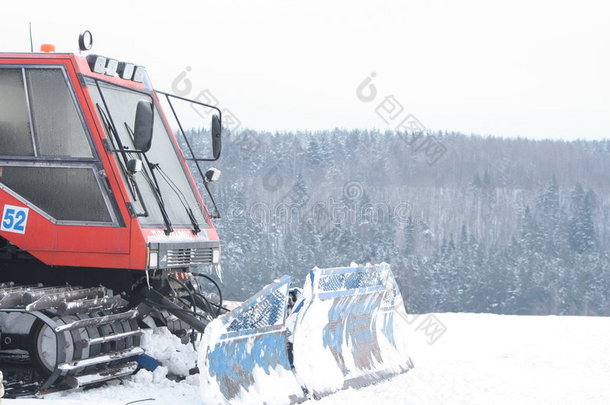 滑雪坡整容拖拉机