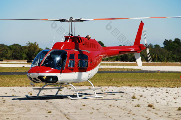 贝尔206轻型直升机