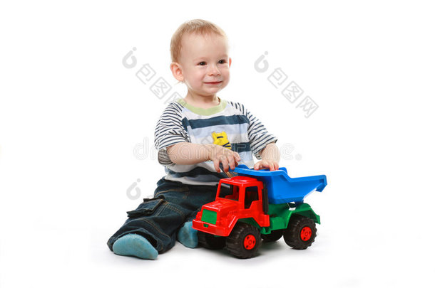 婴儿玩汽车