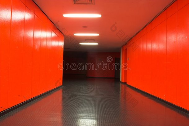 红色走廊