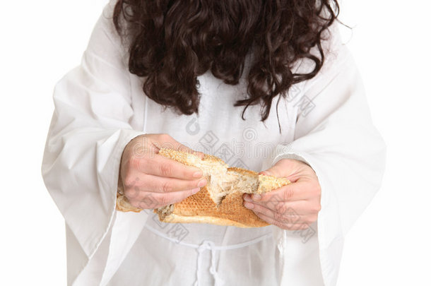 耶稣在逾越节感谢了碎面包