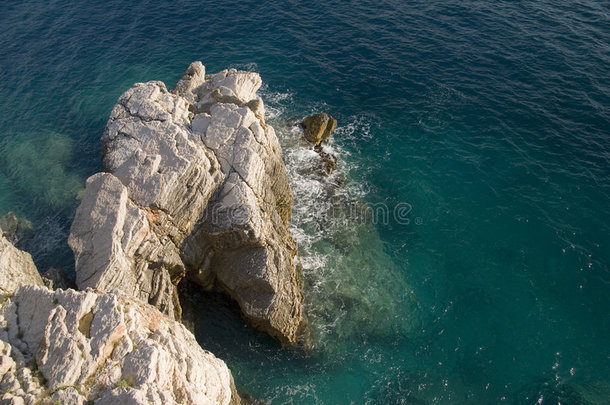 沿海岩石