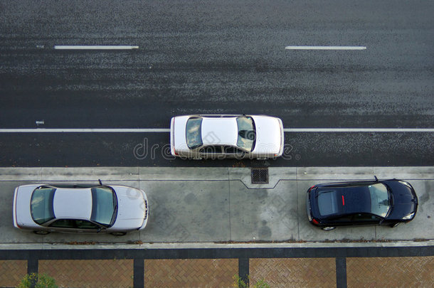 平行<strong>泊车</strong>