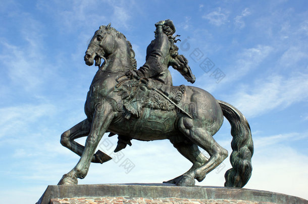 骑马皇后纪念碑