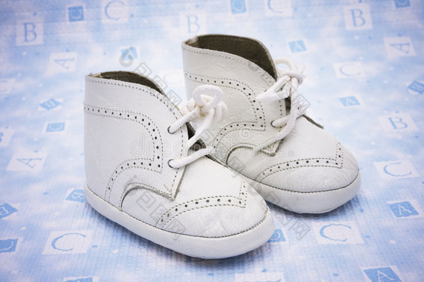 婴儿短靴