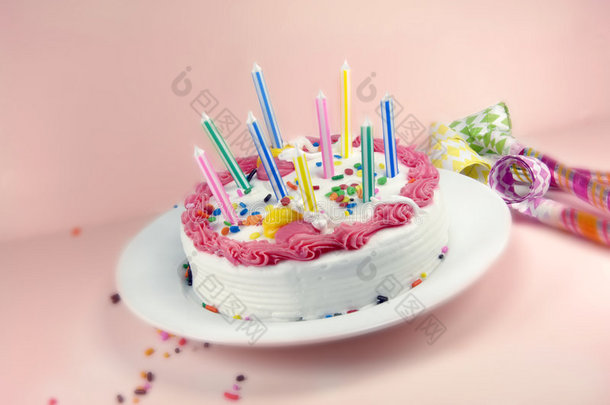 生日蛋糕和派对吹风机
