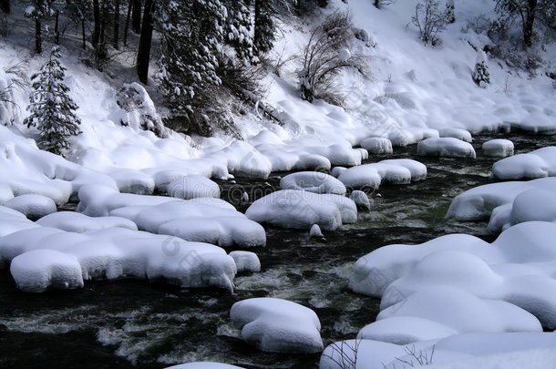 <strong>气</strong>氛弯曲巨石圣诞节<strong>气</strong>候