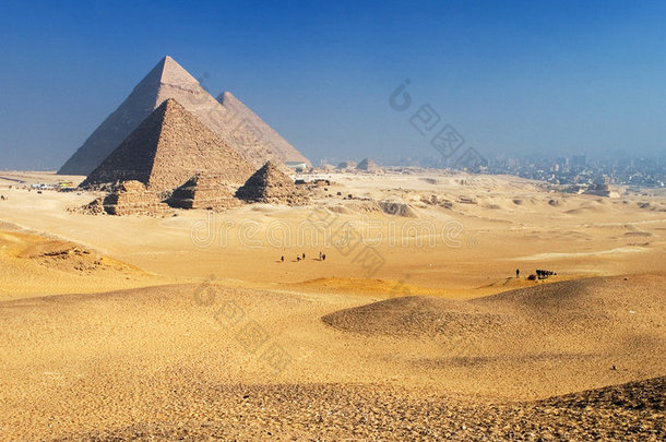 开罗吉萨高原金字塔