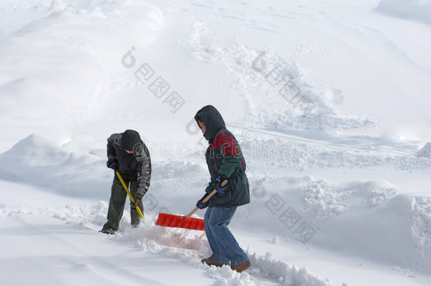 铲雪