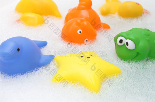 彩色浴池玩具