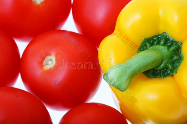 西红柿和黄椒