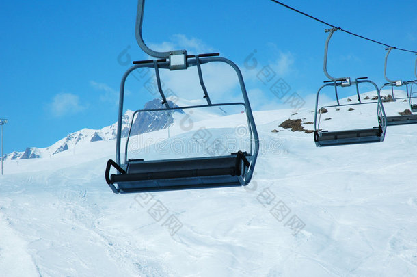 滑雪升降椅