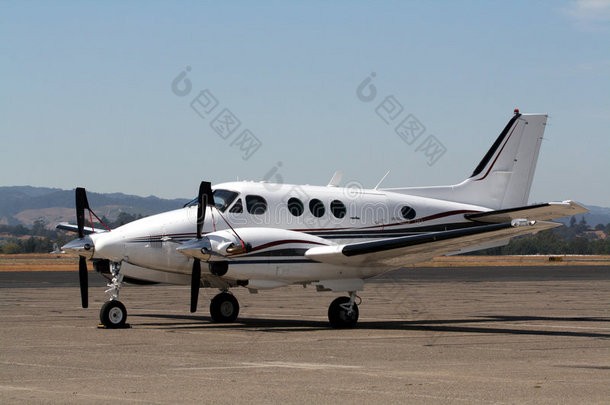 beechcraft king air e30双人间