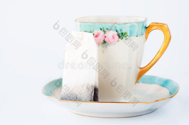 茶包和茶杯