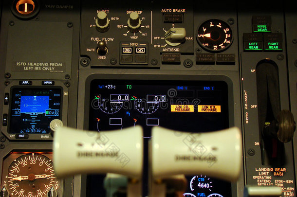 波音737飞行甲板