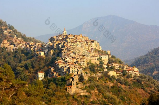 意大利利古里亚的apricale村