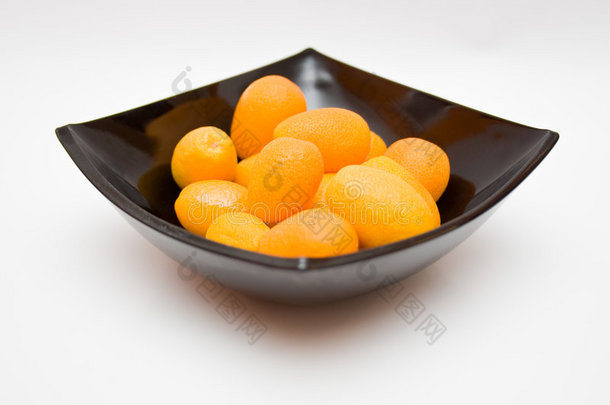 碗里的金橘