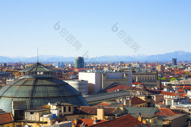 意大利米兰多莫屋顶全景图