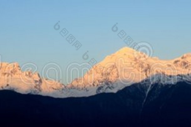 美丽雪山（王子雪山）