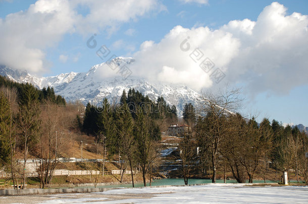 意大利雪山