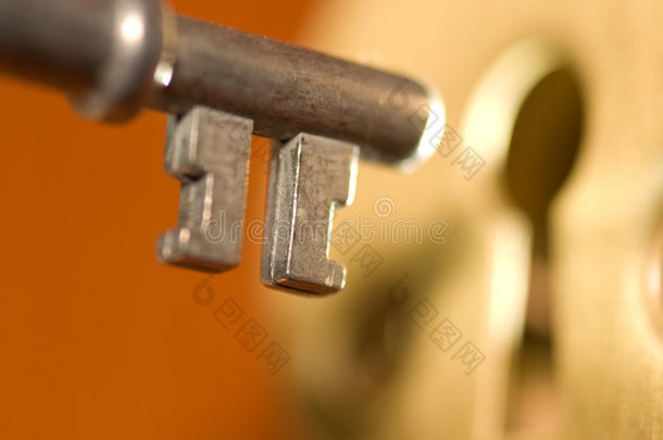 钥匙和钥匙孔