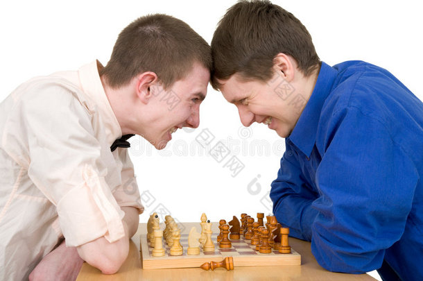 男孩子下棋