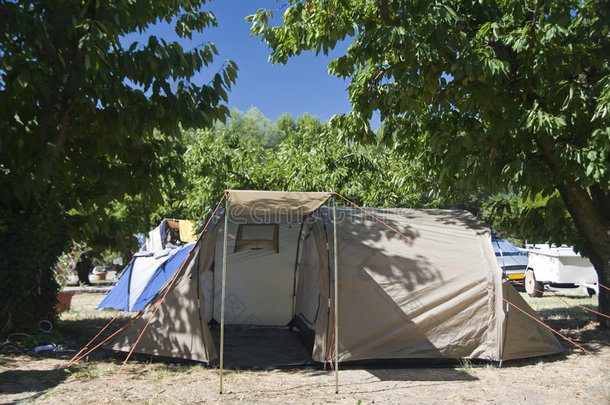 夏令营帐篷