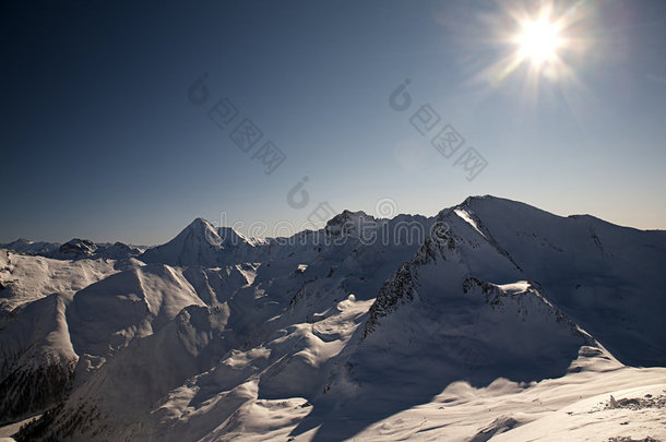 雪山实景