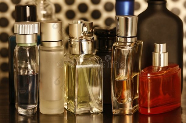 香水和香水瓶
