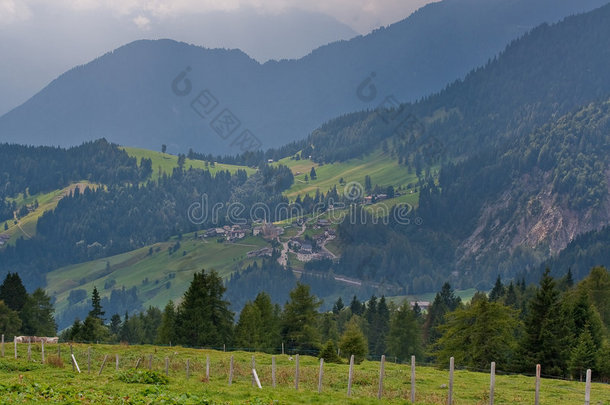 绿色高山景观